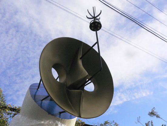 造形会社の日本美術工芸の補修「太陽の塔避雷針」