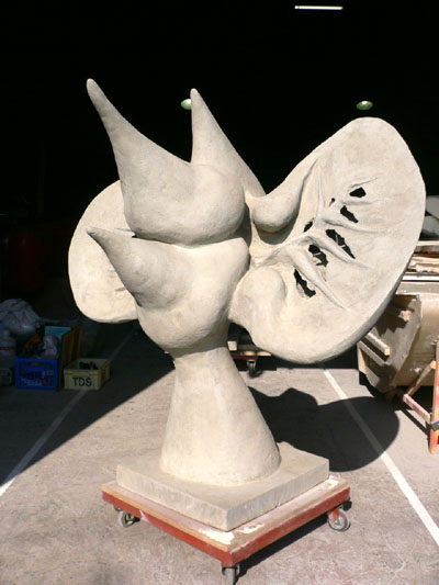 立体造形会社の日本美術工芸の補修「鳥」